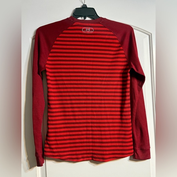 Under Armour Woman’s Burgundy and Red Striped Long Sleeve Tee - Picture 4 of 7